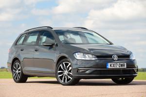 Volkswagen Golf TDI Estate 2017 года (UK)